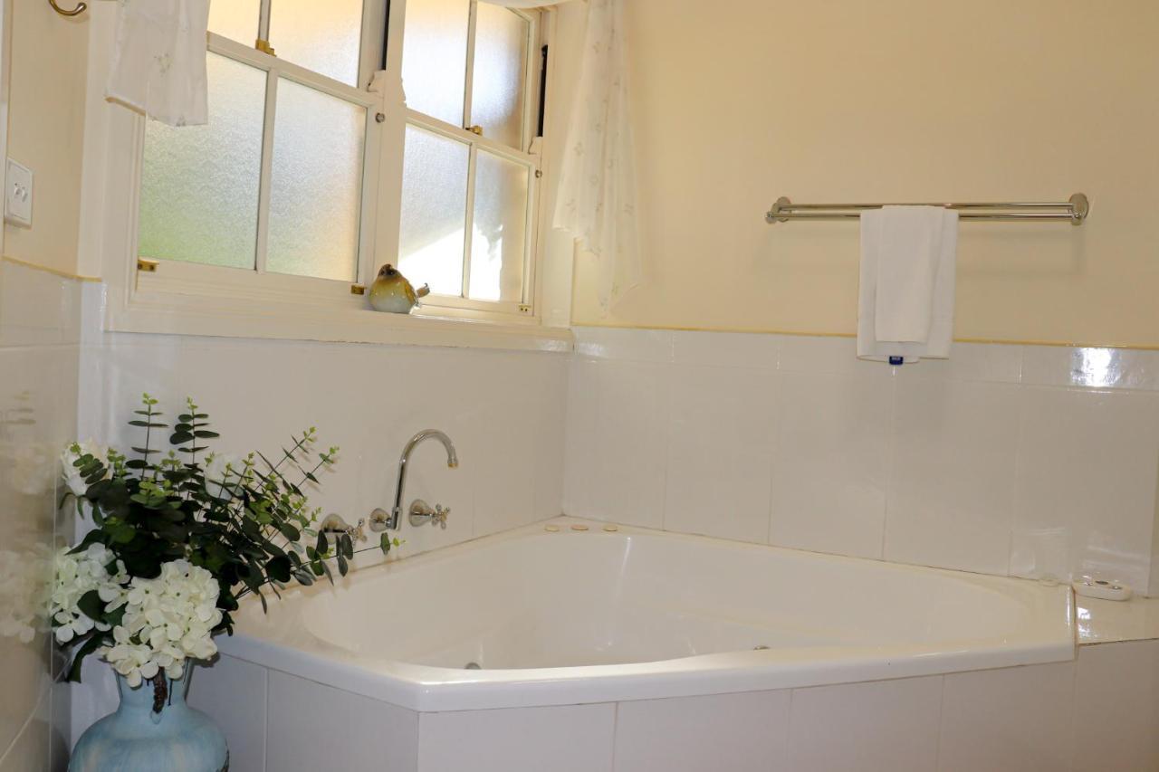 Plumes Boutique Bed & Breakfast Tamworth Kültér fotó