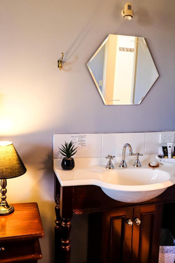 Plumes Boutique Bed & Breakfast Tamworth Kültér fotó